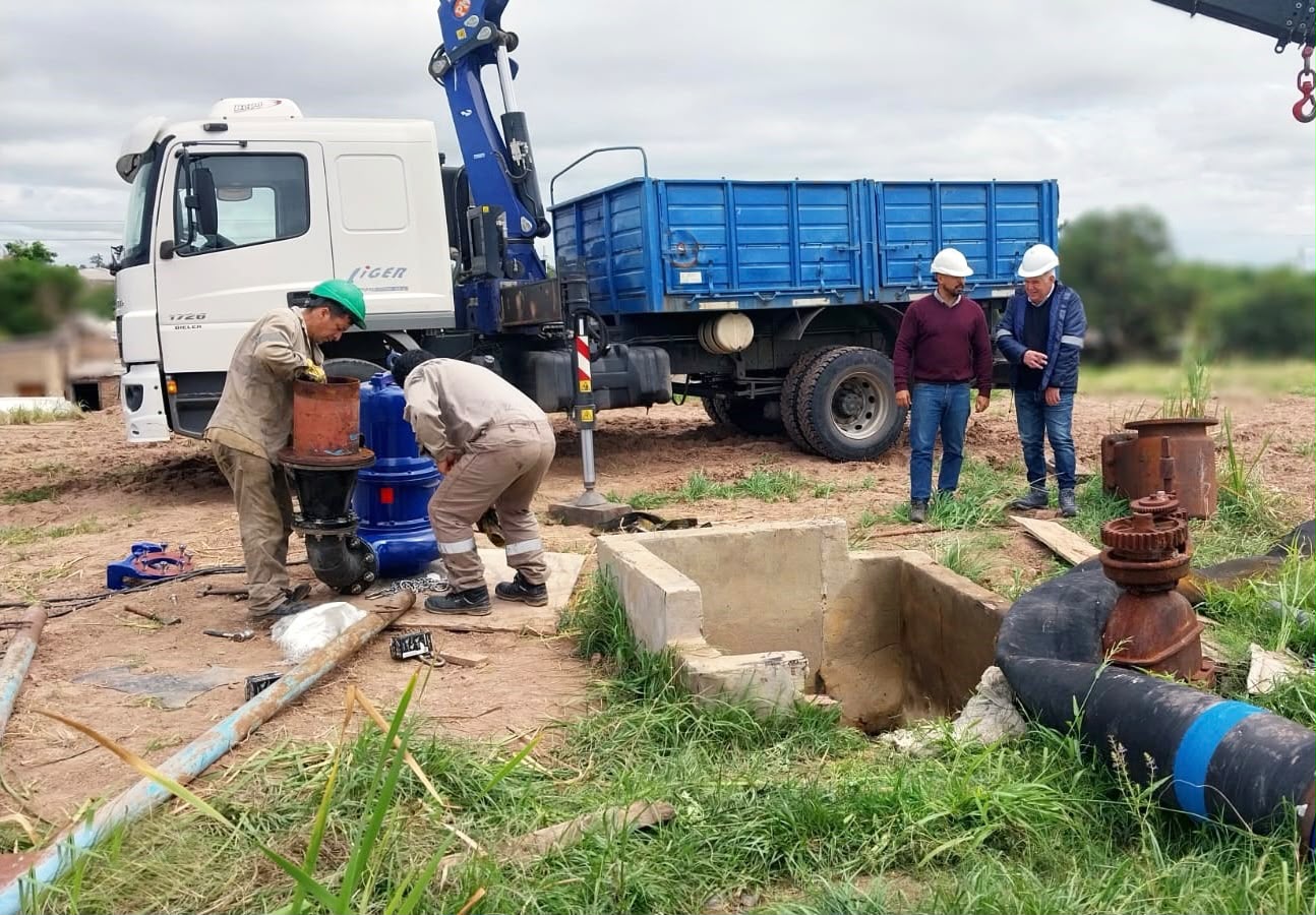 Concluyeron los trabajos de instalación de un nuevo equipo de bombeo en Sáenz Peña